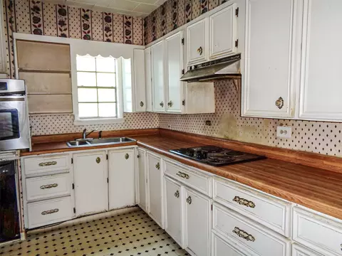Kitchen - 433 N Main St, Sibley, LA 71073 photo 2 of 2