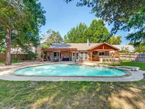 3726 S Magnolia Ct, Flower Mound, TX 75028