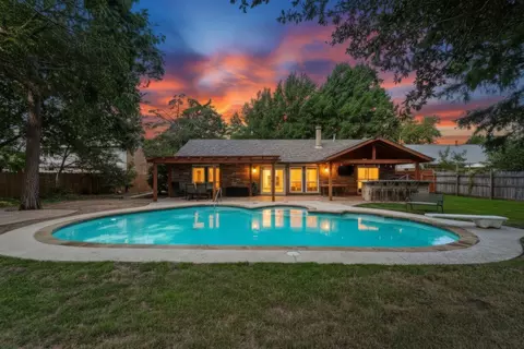 3726 S Magnolia Ct, Flower Mound, TX 75028