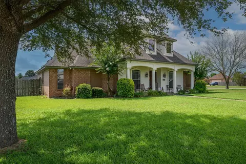 102 Beau Bridge Cir, Bossier City, LA 71112