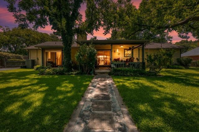 3908 Bandera Dr, Granbury, TX 76049