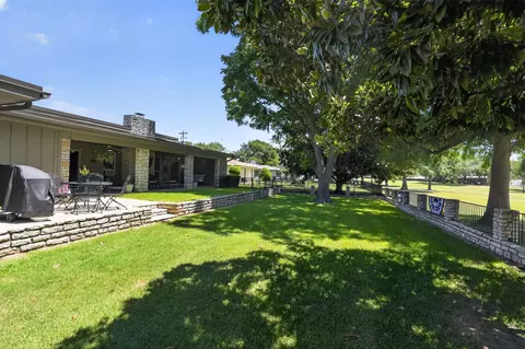 3913 Fairway Dr, Granbury, TX 76049