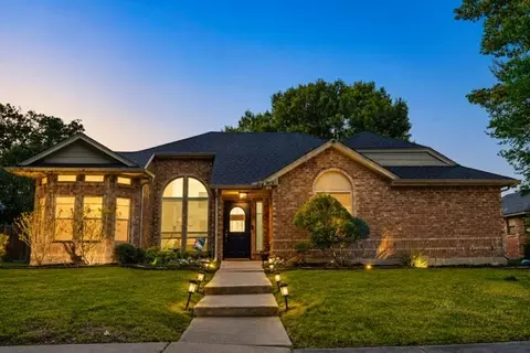 8909 Briarwood Dr, Rowlett, TX 75088