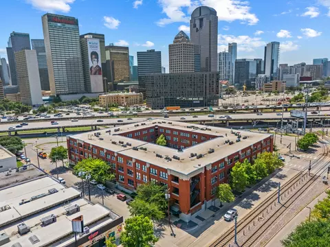 2502 Live Oak St #235, Dallas, TX 75204