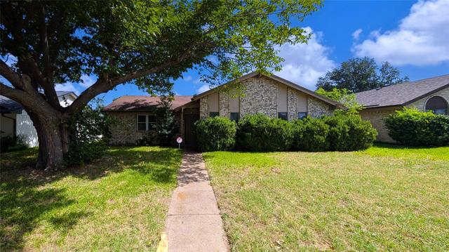 2929 O Henry Dr, Garland, TX 75042