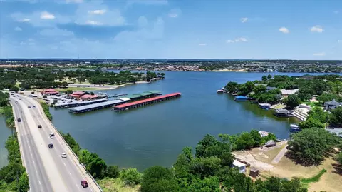 2615 Dove Trl, Granbury, TX 76048