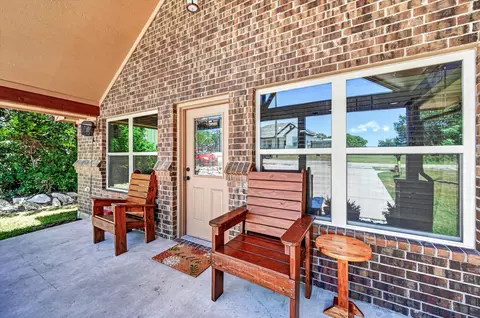 2615 Dove Trl, Granbury, TX 76048