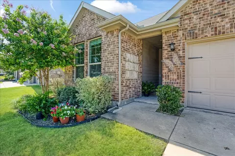 505 Vawter Dr, Van Alstyne, TX 75495