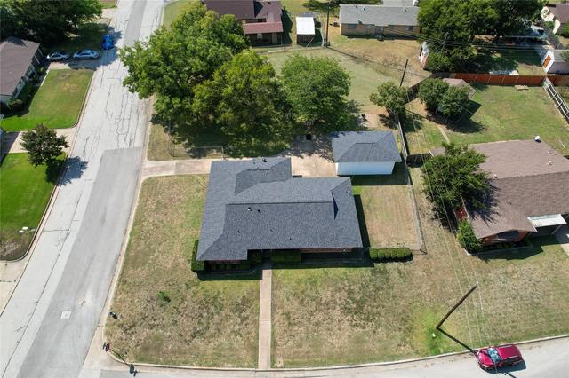 240 Smith St, Burleson, TX 76028