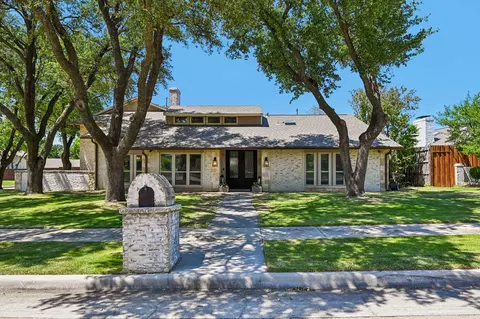 1501 Northland St, Carrollton, TX 75006