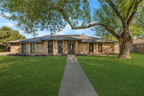 1125 Wingate Dr, Bedford, TX 76021