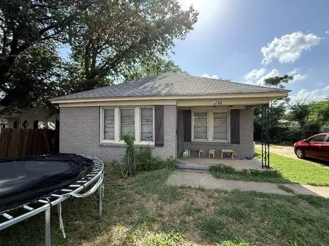 2508 Purselley Dr, Fort Worth, TX 76112