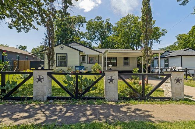 2120 Tisinger Ave, Dallas, TX 75228