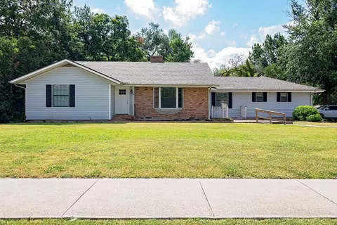 5405 Kayway Dr, Greenville, TX 75402