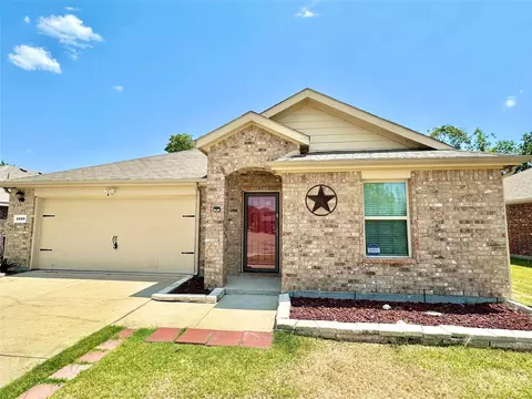 2520 Old Farm Dr, Seagoville, TX 75159