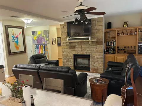 1103 Eagle Point Cir, Graford, TX 76449
