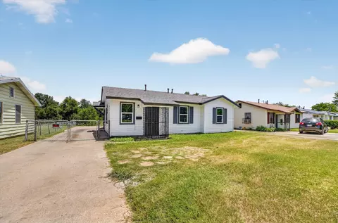 5137 E Berry St, Fort Worth, TX 76119