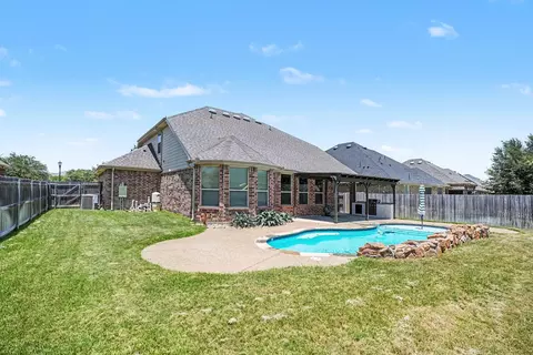 4310 Garden Path Ln, Mansfield, TX 76063