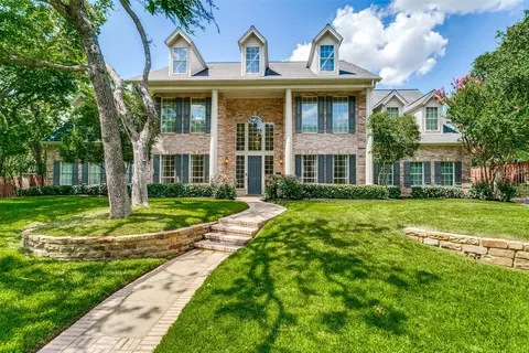 807 Ridgedale Ct, Southlake, TX 76092
