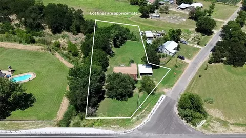 4860 Heritage Pkwy, Leroy, TX 76624