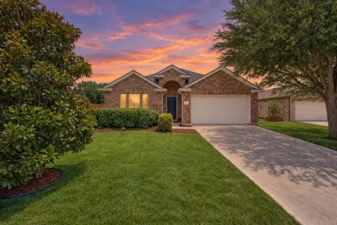2216 Julian Dr, Mckinney, TX 75071
