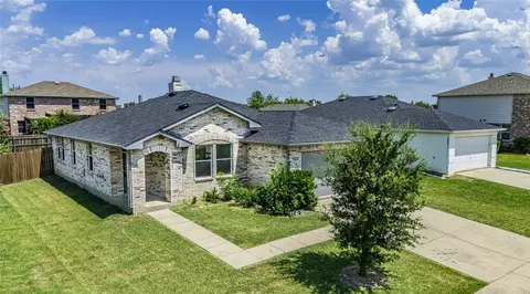 2621 Shorecrest Dr, Little Elm, TX 75068