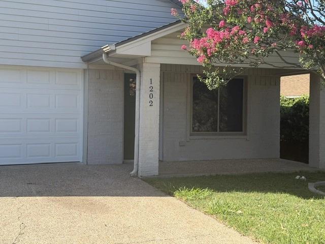 1202 Chapel View Dr, Waco, TX 76712