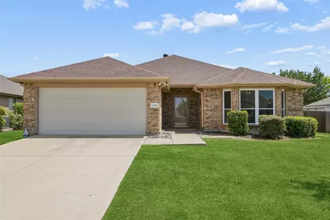 1119 Wolverine Ln, Greenville, TX 75402