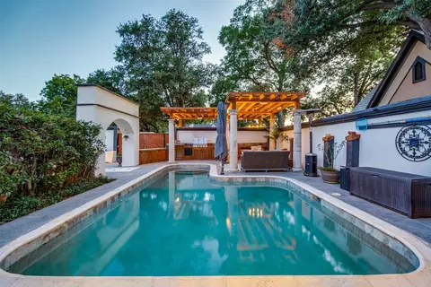5318 Denton Dr, Dallas, TX 75235