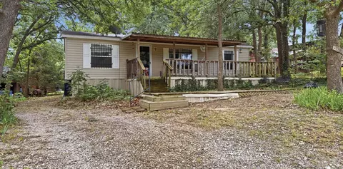 945 Lake Rd, Gordonville, TX 76245