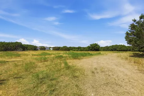 9132 Windmill Ct W, Cleburne, TX 76033