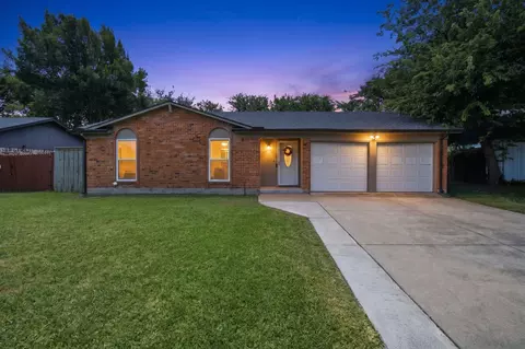 4408 Mink Dr, Haltom City, TX 76117