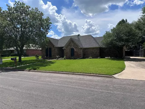 3204 Redbud Trl, Sherman, TX 75092