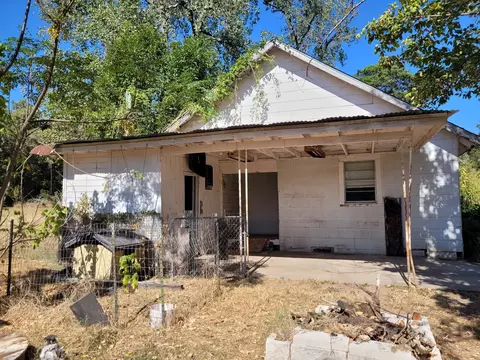909 Ivan Rd, Waco, TX 76706 photo 2