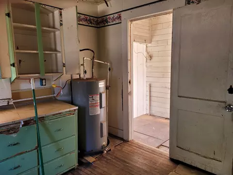 909 Ivan Rd, Waco, TX 76706 photo 7