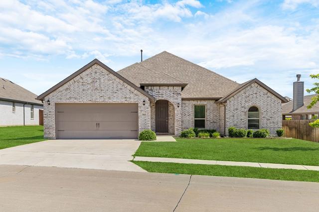 915 Timber Ridge Dr, Justin, TX 76247