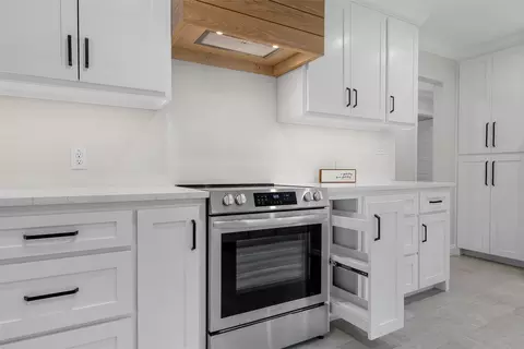 Kitchen - 3412 Sturgis Ln, Waco, TX 76708 photo 3 of 7