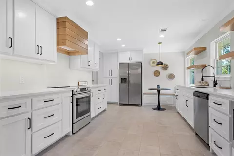 Kitchen - 3412 Sturgis Ln, Waco, TX 76708 photo 2 of 7