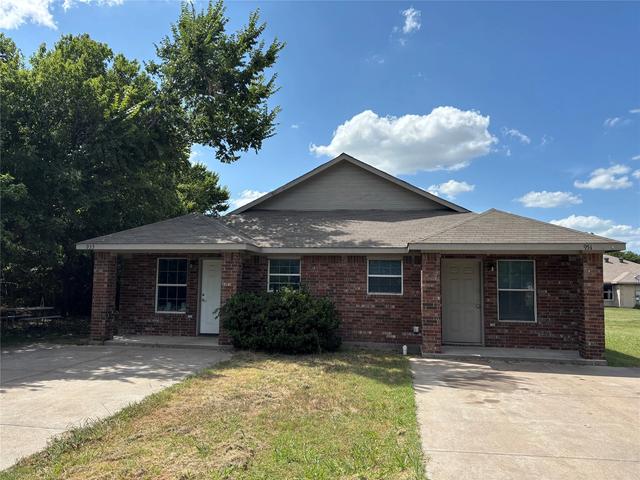 951 W Elm St, Stephenville, TX 76401