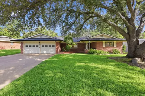 3512 Wosley Dr, Fort Worth, TX 76133