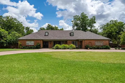1825 Elmwood Dr, Abilene, TX 79605