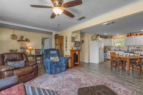 455 Smithville Rd, Springhill, LA 71075 photo 7
