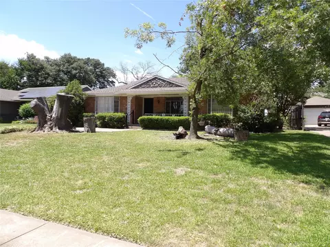 732 James Dr, Richardson, TX 75080