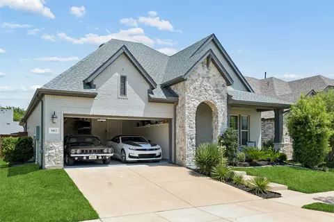 1812 Leo Dr, Van Alstyne, TX 75495