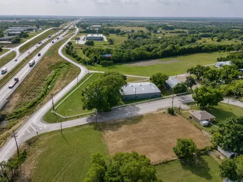 537 Long Creek Rd, Sunnyvale, TX 75182