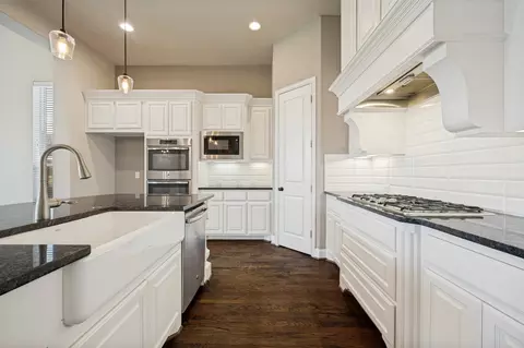 Kitchen - 4130 Maclin Dr, Celina, TX 75009 photo 2 of 3