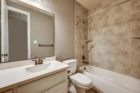 Bath - 4130 Maclin Dr, Celina, TX 75009 photo 3 of 4