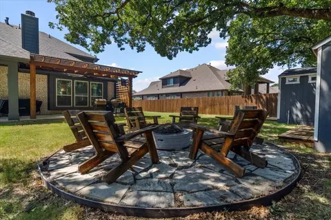 2200 Simpson Ln, Mansfield, TX 76063