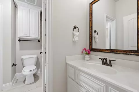Bath - 751 Devonshire Ct, Prosper, TX 75078 photo 5 of 7
