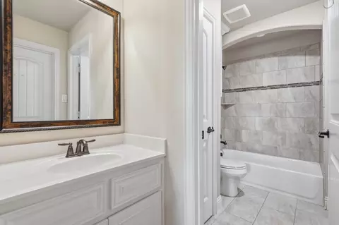 Bath - 751 Devonshire Ct, Prosper, TX 75078 photo 6 of 7